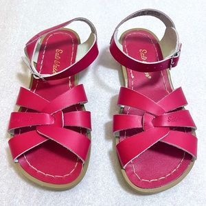 Salt Water Sandals Size 6